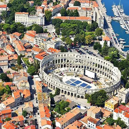 Andrea Apartman Póla