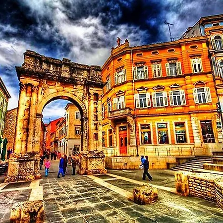 Andrea Apartman Póla